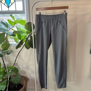 Athleta Women’s Grey Tapered Pants RN 54023 w/ 4 Pockets, Size 4T